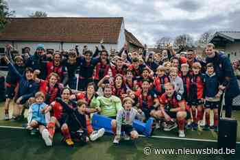 Saint-Georges Kortrijk wint slotderby, maar HC Brugge is kampioen: “Promotie waren we verplicht aan de club en aan onszelf”