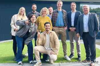 Vooruit en N-VA scoren het best bij scholieren