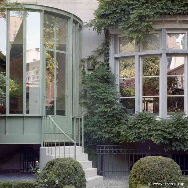 Mamout adds "smallest possible extension" to townhouse in Brussels