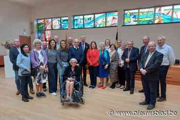 Lotenhulse Brigitte Verstraete blaast 100 kaarsjes uit