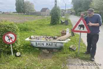 Rik zet absurde creaties aan bos met luguber verleden: “Het is leuk, meer moet dat niet zijn”