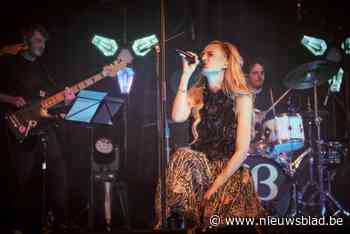 Van Parijse concertzaal naar Hangar 27 van Edegem, Wilrijkse Ellie Bloom stelt nieuwe nummers voor