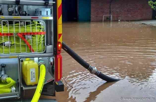 FW Grevenbroich: Feuerwehr Grevenbroich nach Starkregen im Dauereinsatz // 20 Einsätze in zwei Stunden - Bauernhof teilweise überflutet