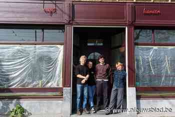 Tessa en Daan toveren café Stanny om tot Café Service: “Klassieke gerechten in een vernieuwd, fris jasje, mét klontje boter”
