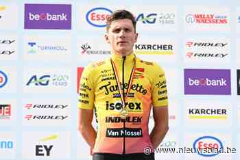 Thomas Joseph in steun van Timothy Dupont in Elfstedenronde