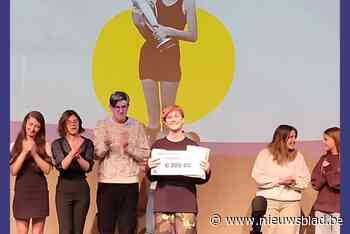 Vijfdejaars Toto Vermeulen wordt tweede op spreekwedstrijd ‘Woord in Actie’ met gesproken column ‘De stem van de eerstestemmer’