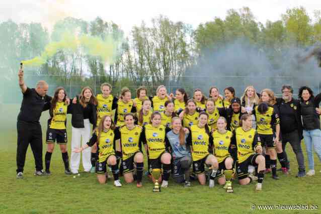 Jeugd KSVO Flames viert dubbele kampioenschapstitel: “Sterke toekomst voor het vrouwenvoetbal”