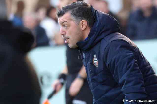 Een week in het spoor van Mandel United en trainer Angelo Paravizzini in aanloop naar sleutelmatch op Petegem: “Iedereen wil mij op mijn bek zien gaan, maar ik kick daar op”