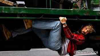 Ryan Gosling's good graces ground The Fall Guy's meta-movie shenanigans