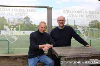 Oud-brandweercommandant Luc Van Hoof wordt lijstduwer voor N-VA in Kontich, burgemeester Bart Seldeslachts is lijsttrekker