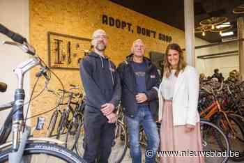 Groter pand voor De Wielredders: hier krijgen weesfietsen een tweede leven