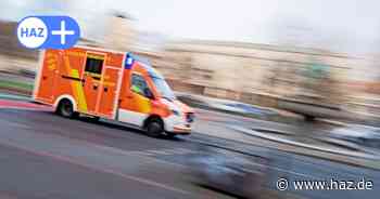 Unfall in Hannover: Fünf Autos kollidieren am Clevertor - Kreuzung voll gesperrt