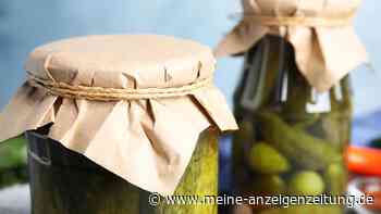 Gewürzgurken im Kühlschrank: Wie lange bleiben sie im geöffneten Glas genießbar?