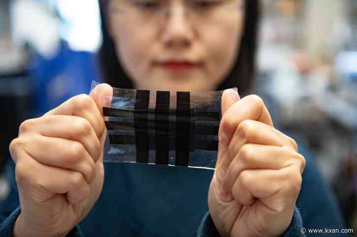 Stretchable electronic skin for robots developed by UT researchers