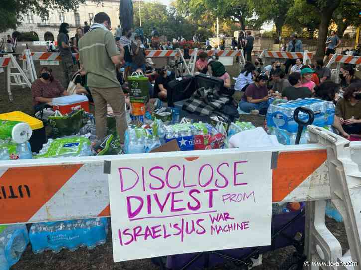 Despite protests, UT divestment from weapons unlikely