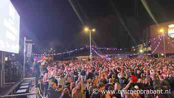 Willem II promoveert, supporters in Tilburg gaan los