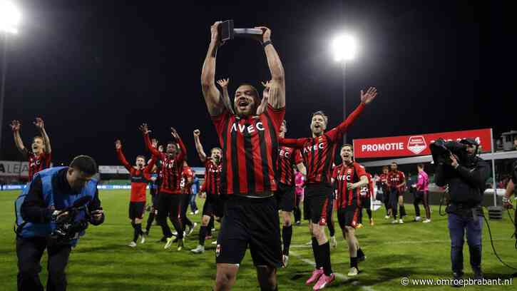 Spelers mogen losgaan van trainer Peter Maes: 'Heel hard genieten'