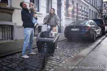 DIT GEVEN ZIJ UIT. “Dat onze vriendenchat nooit stil staat, helpt niet echt voor ons budget”