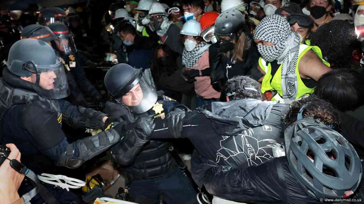 Famed conservative journalist who hates Trump says Biden's weak stance on campus chaos is hammering final nails into president's re-election campaign