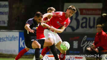 Wasserburger Löwen siegreich im Top-Spiel – Traunstein gewinnt irres Sieben-Tore-Spektakel