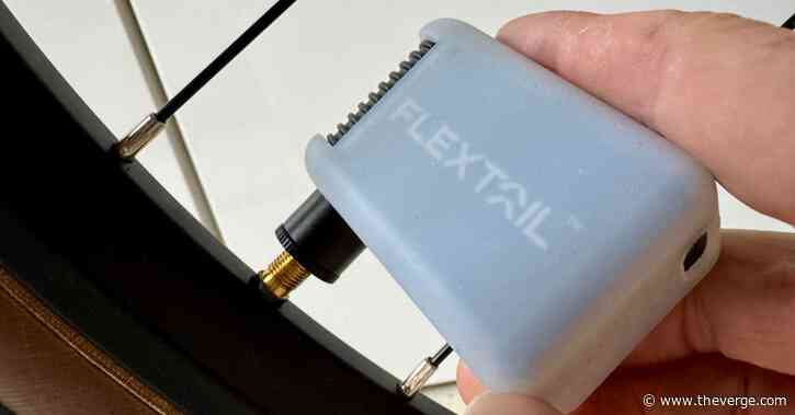 The Flextail Tiny Bike Pump is a solid pump half the time