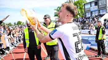 Durchmarsch, Platzsturm, Party: Ulm kämpft sich nach 23 Jahren zurück in die 2. Liga