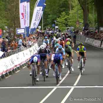 Australiër Declan Trezise verrassend de sterkste in 70ste Ronde van Overijssel
