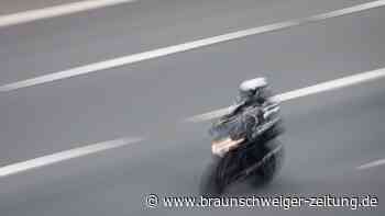 Tödlicher Unfall: Motorradfahrer verliert im Kreisel die Kontrolle