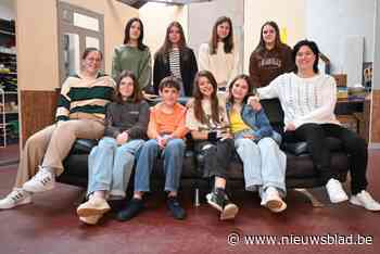 Tien jongeren staan na amper half jaar oefenen voor het eerst op een podium bij Hoger Op