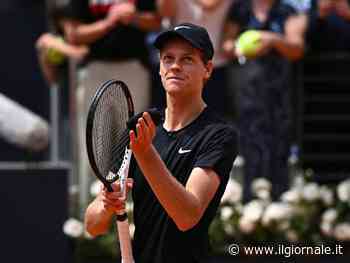 Sinner e il problema all'anca: corsa contro il tempo per tornare in campo