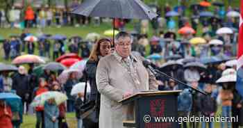 Kletsnatte herdenking trekt vele honderden mensen naar Traianusplein, Bruls: ‘Vrijheid is elke dag in het geding’