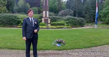Veteraan is niet welkom tijdens herdenking, dus organiseert hij er zelf een: ‘Ik vond het kwetsend en vernederend’