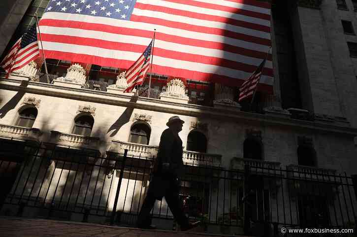 Apple’s monster buyback, jobs surprise puts Fed on notice and Kentucky Derby fever