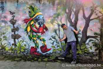 Nieuwe muurschildering brengt het legendarische Saluutje terug naar dorp