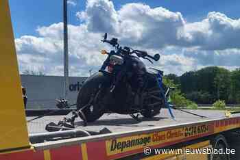 Motorrijder gewond bij crash tegen vangrail in Genk