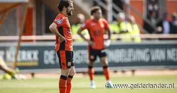 Volendam na jaar vol bestuurlijke chaos gedegradeerd: ‘Misschien hopen dat Vitesse failliet gaat’