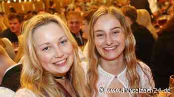 Feierlaune pur: Ausgelassene Stimmung bei der Garser Au Dult