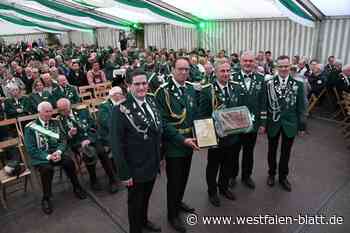 Festakt: Freunde feiern mit Liemker Schützenfamilie