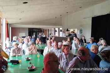 Vrijwilligers die kapelletjes onderhouden gehuldigd