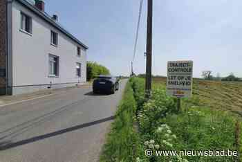 Oppositie plaatst zelf waarschuwingsborden voor omstreden trajectcontroles