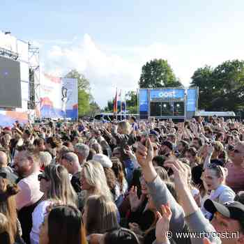 Nagenieten! Kijk hier foto's van Bevrijdingsfestival Overijssel 2024