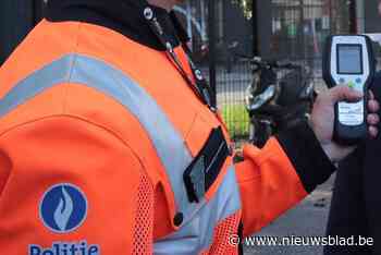 Bromfietser (61) legt positieve ademtest af na aanrijding