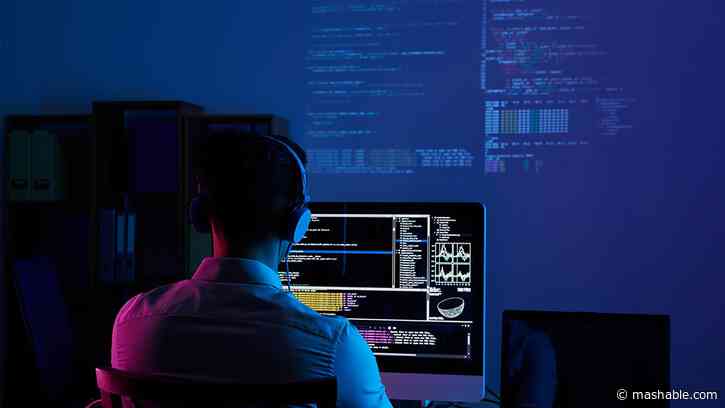 Do you speak Python? Learn to code at home with this $25 bundle