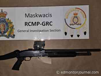 Man faces assault and firearm charges after police pursuit: RCMP