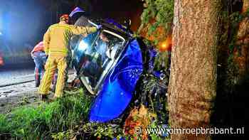 112-nieuws: auto crasht in Bergeijk • fakkels gegooid naar agenten