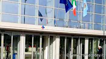 Al pronto soccorso con forti dolori addominali, 18enne salvato dai medici: aveva una neoplasia rara