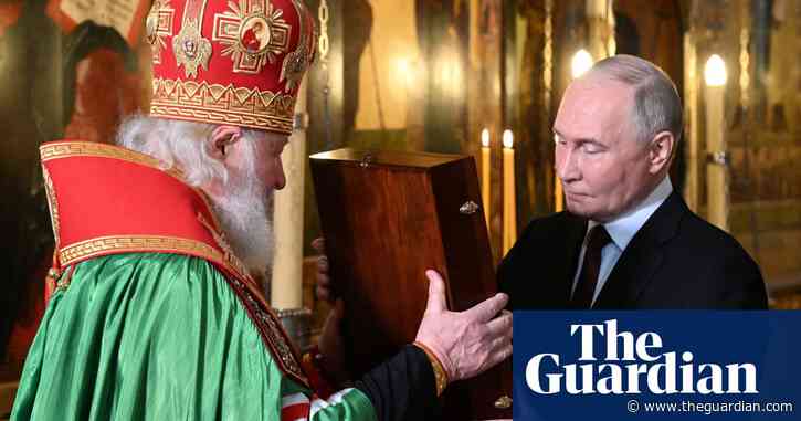 Putin sworn in for fifth term in ceremony boycotted by US and UK