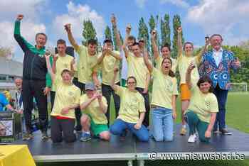 Mensen met een beperking bouwen voetbalfeestje met FC De Kampioenen: “Hier kunnen we geen nee tegen zeggen”