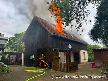 Vier Personen durch Wohnungsbrand leicht verletzt