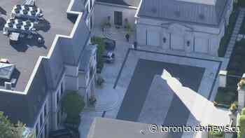 Former homicide detective explains how police will investigate shooting outside Drake's Bridle Path mansion